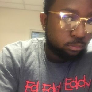 Meet your Posher, Dennell